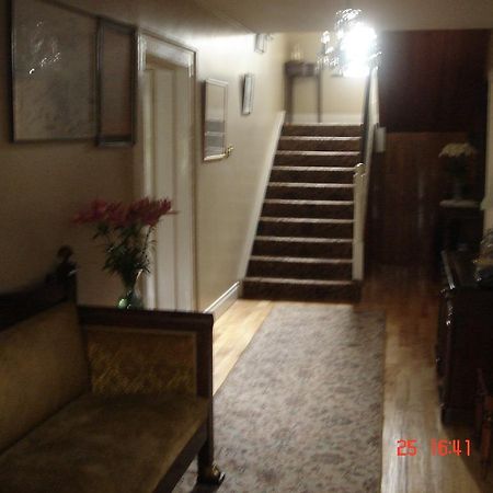 Bed and Breakfast Abbey House Томастаун Екстер'єр фото